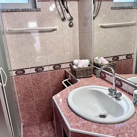 Apartamento With Parking Space Lopar, Rab - 14070 *