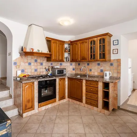 Apartment With Parking Space Lopar, Rab - 14070 Lopar