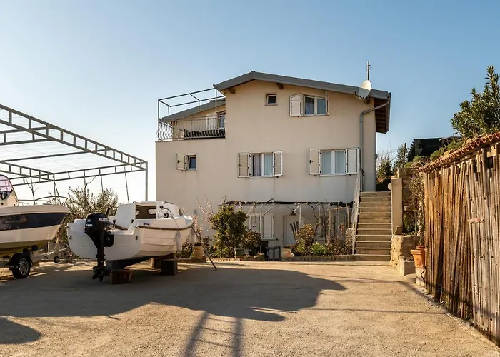 With Parking Space Lopar, Rab - 14070 Apartamento